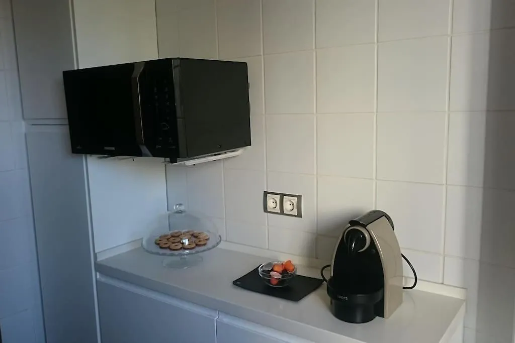 Comfortable & Nice Apartment 塞维利亚 0*,
